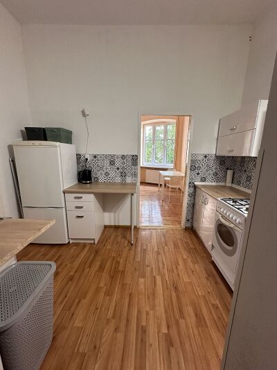 32 m2- Żeromskiego, miejsce postojowe, do wynajęcia