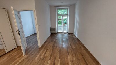 2-pokojowe Centrum z balkonem I piętro- Prywatna kamienica